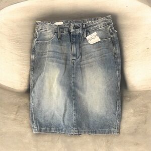 NWT Gap Wash Classic Blue Denim Skirt